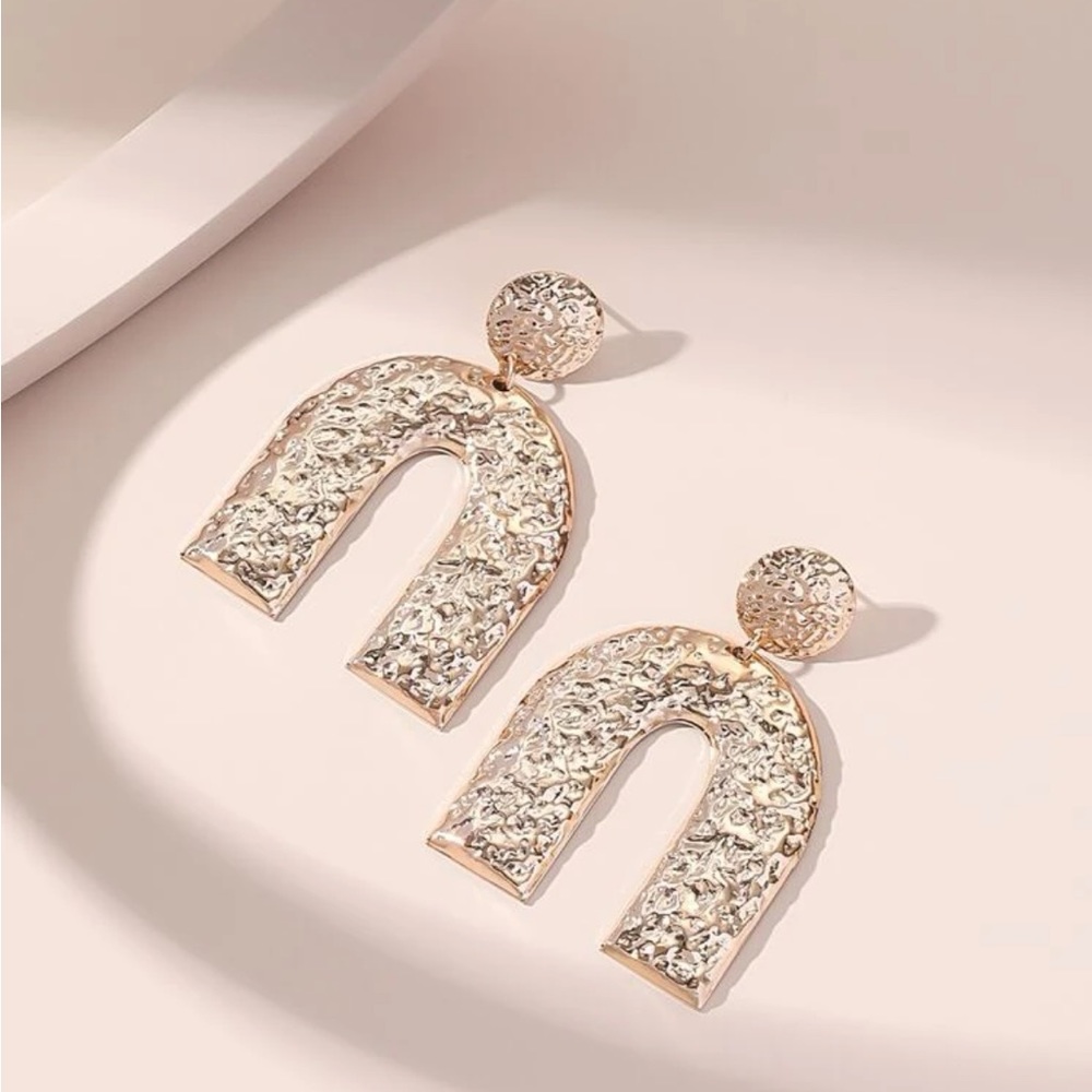 Boutique Gold Dangle Earrings Brand New